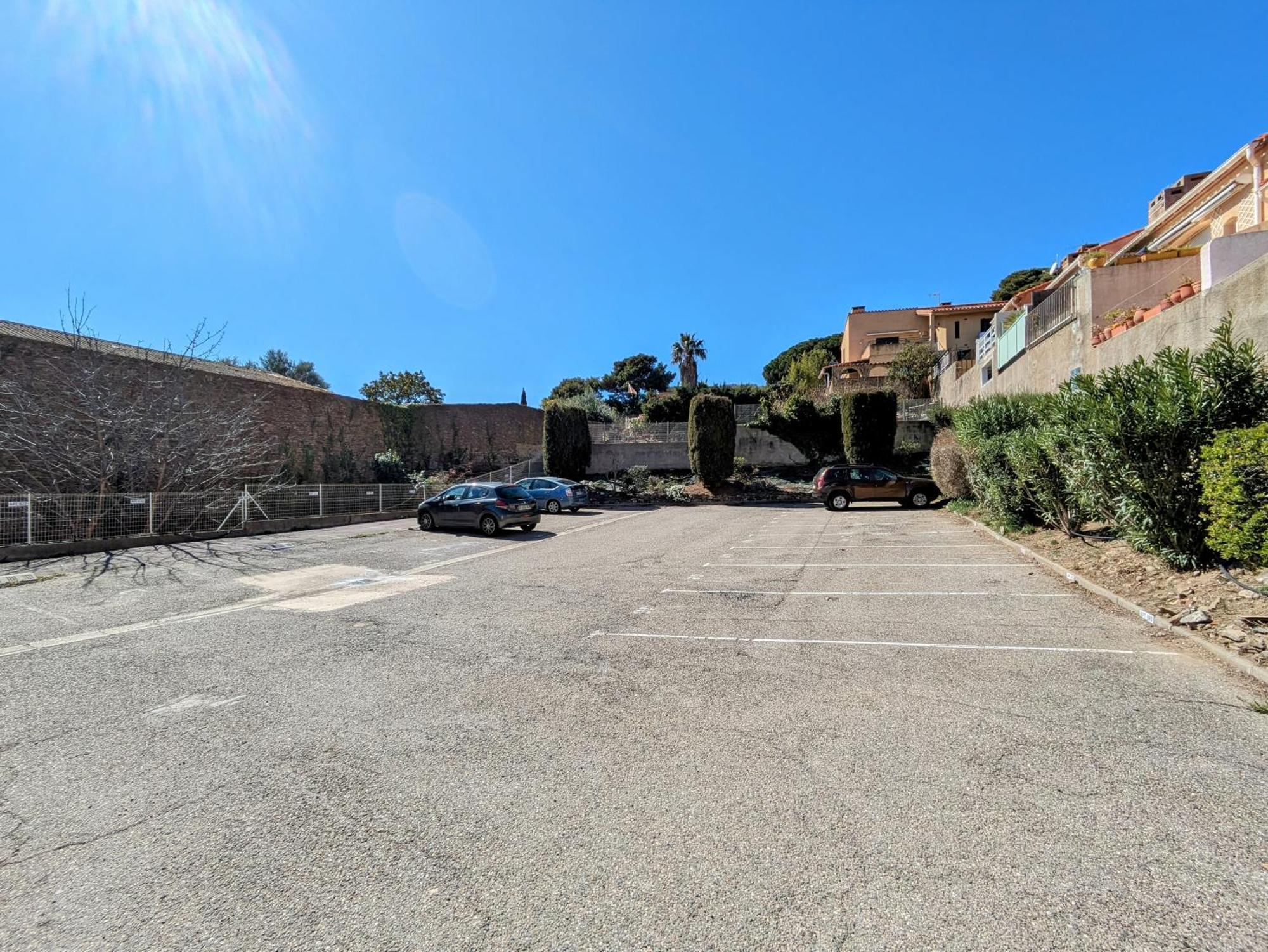 Appartement Central Avec Parking, Terrasse Et Wifi Collioure Luaran gambar
