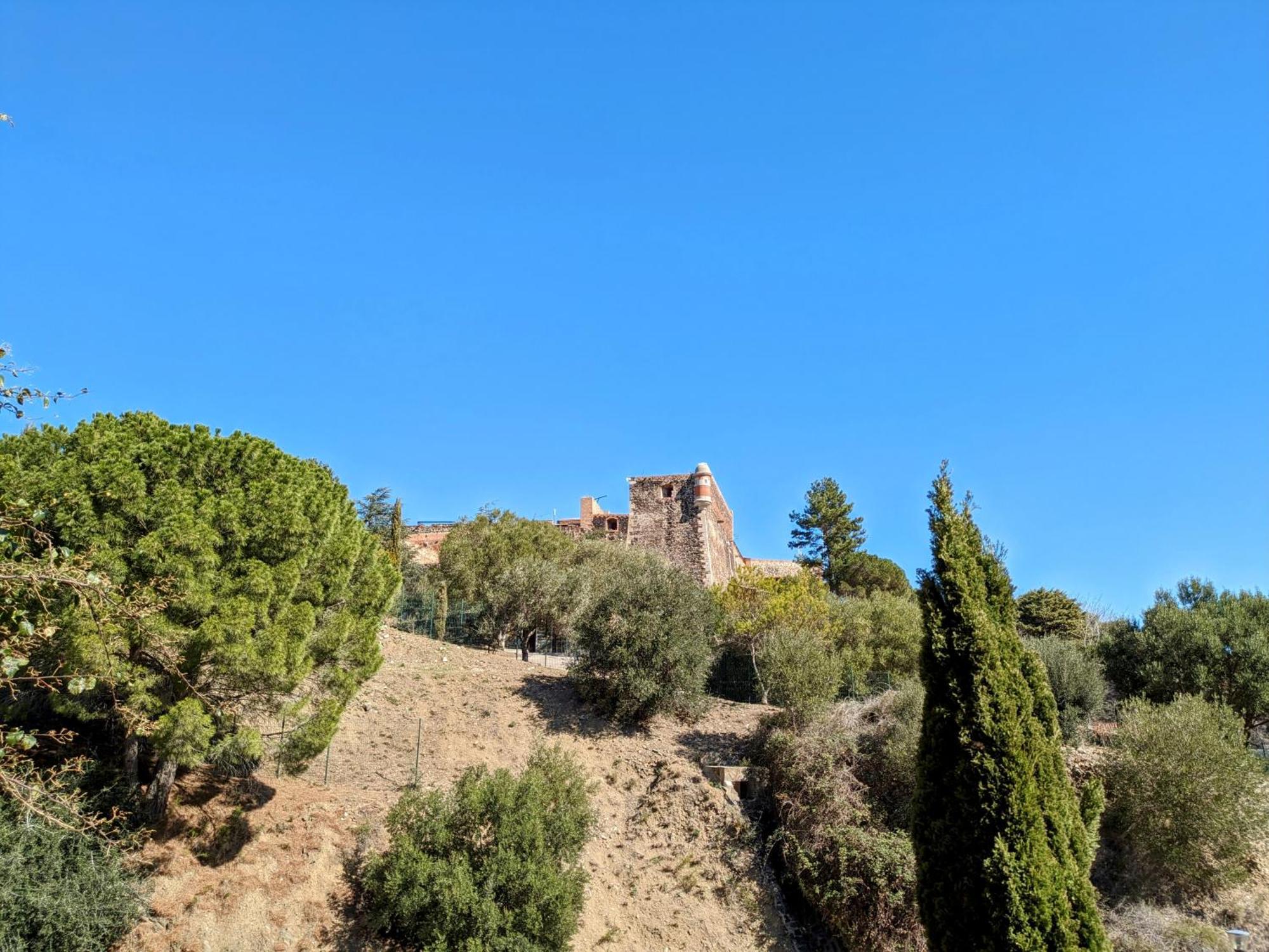 Appartement Central Avec Parking, Terrasse Et Wifi Collioure Luaran gambar